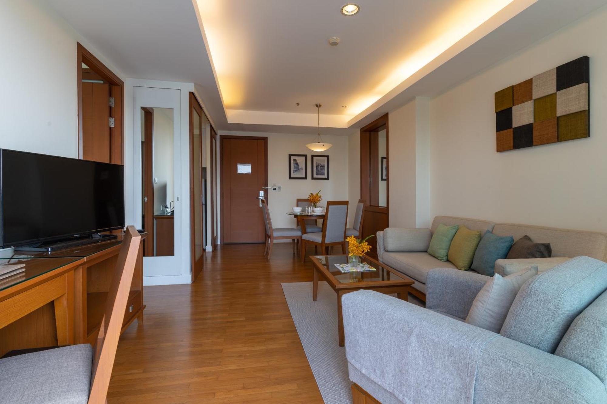 Cape Racha Hotel Sziracsa Kültér fotó